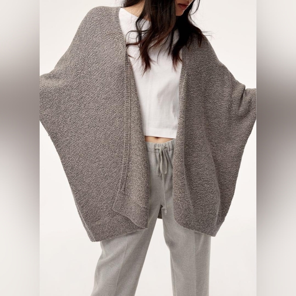 the iconic cape - Picture 1 of 4